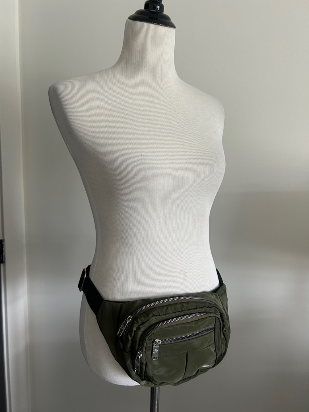 RBX Used once Olive Green Nylon waist Belt Bag Fanny pack
